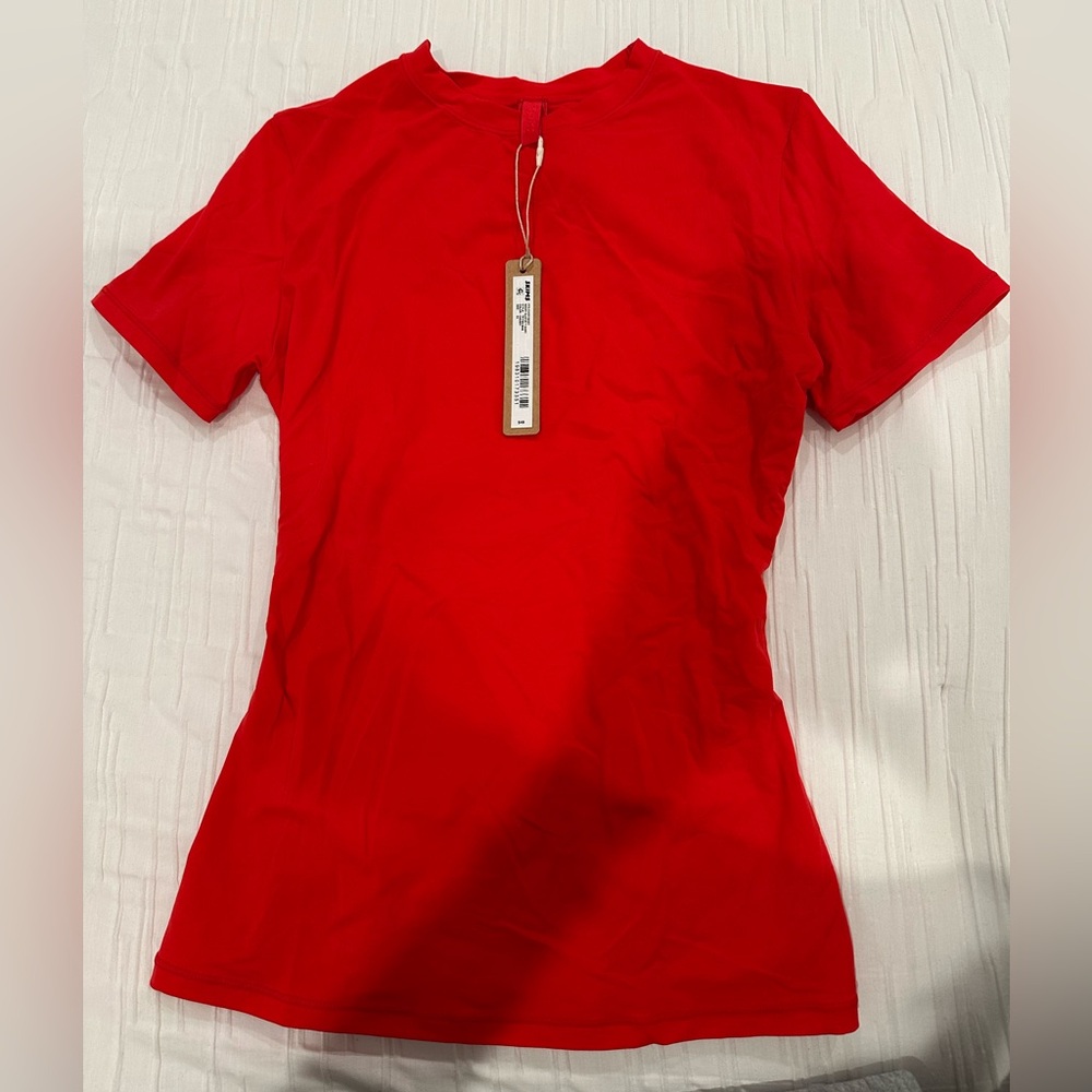 Skims fits everybody tee